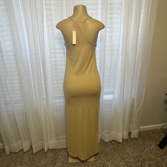 NEW! Razorback Fitted Dress - Picture 2 of 3